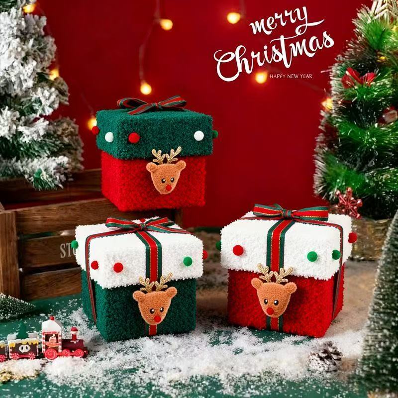 🎁 Ready-to-Gift Christmas Decor Box - Pre-Wrapped Holiday Ornament Set for Easy Gifting