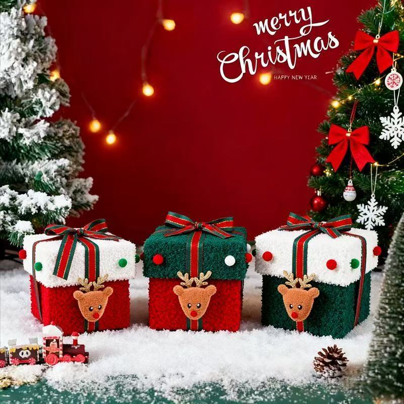 🎁 Ready-to-Gift Christmas Decor Box - Pre-Wrapped Holiday Ornament Set for Easy Gifting